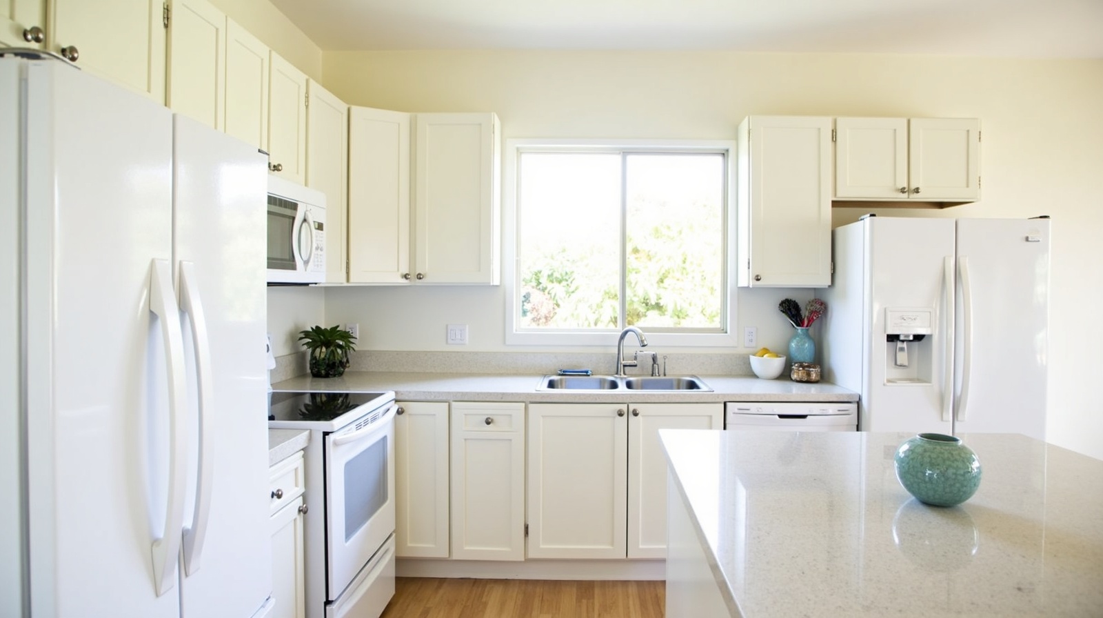 Cabinet painting Oahu Hawaii — Hawaii Painters 808